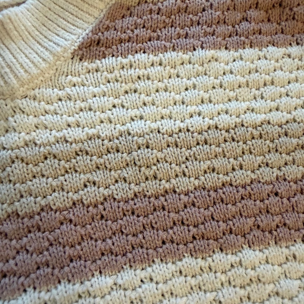 Hollister Striped Cropped Sweater Womens XS Pink Cream Tan Textured Knit Top - Picture 4 of 11
